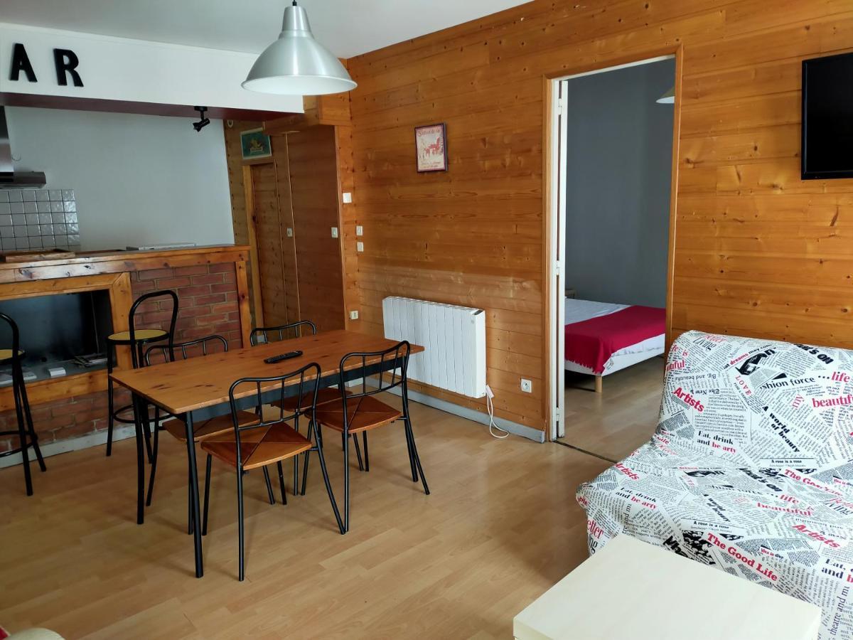 Agreable Appartement De 48 M² En Rdc La Bourboule ภายนอก รูปภาพ