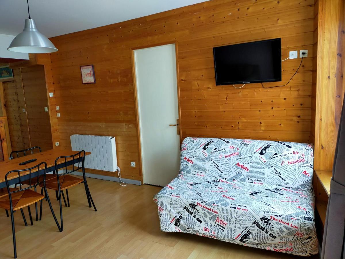 Agreable Appartement De 48 M² En Rdc La Bourboule ภายนอก รูปภาพ