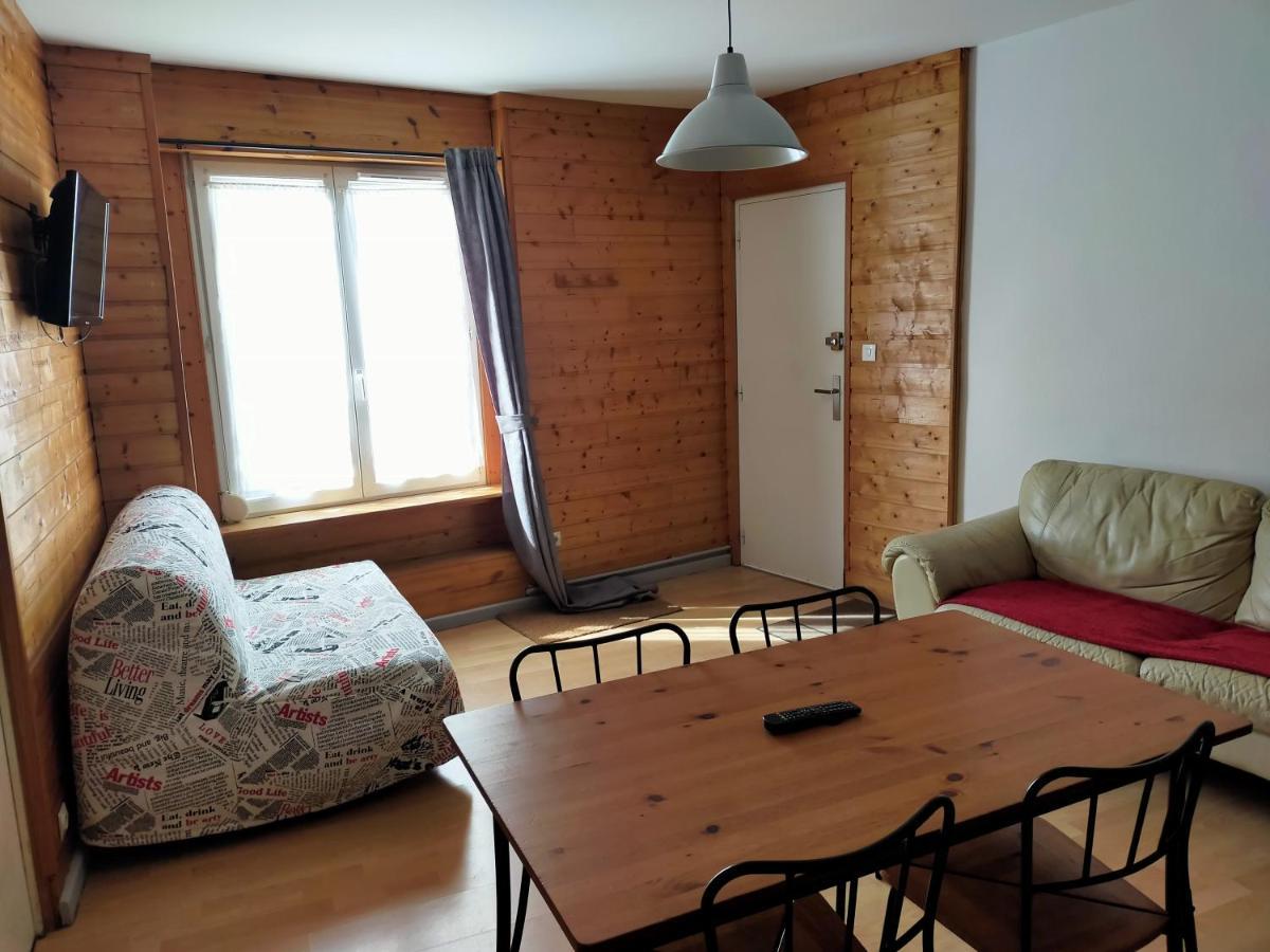 Agreable Appartement De 48 M² En Rdc La Bourboule ภายนอก รูปภาพ